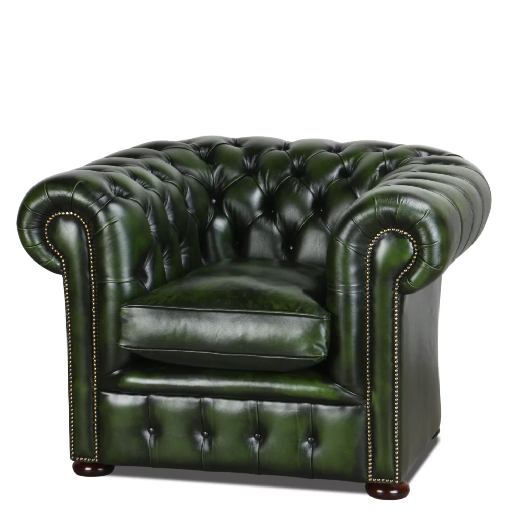 Chesterfield Sessel in grünem Leder und mit Sitzkissen